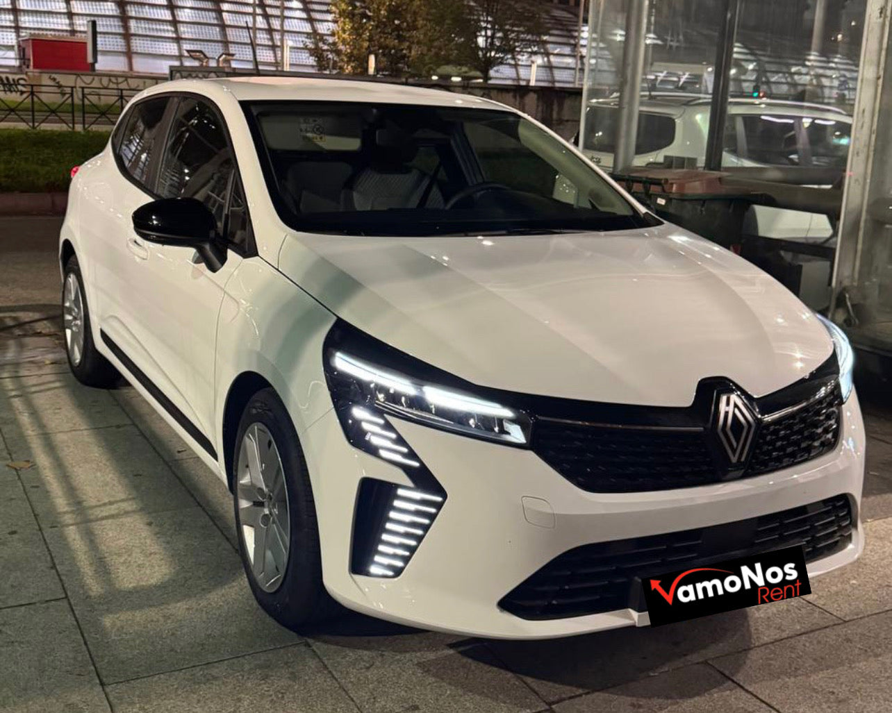 RENAULT CLIO 2024